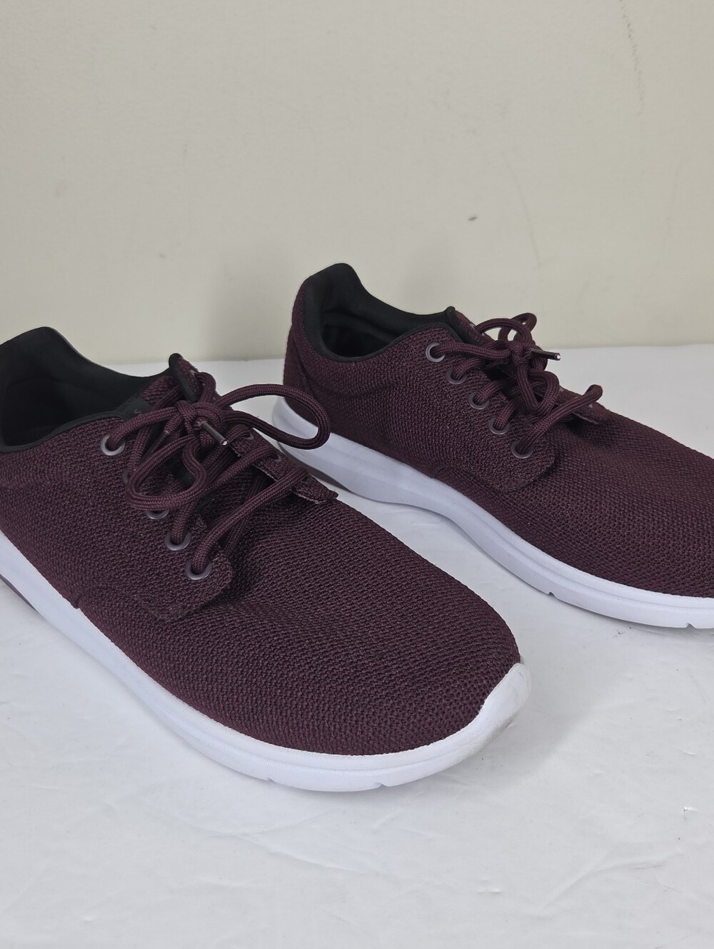 Travis Mathew The Daily 2.0 Men Sneaker Lace Up Heather Winetasting Burgundy 9.5